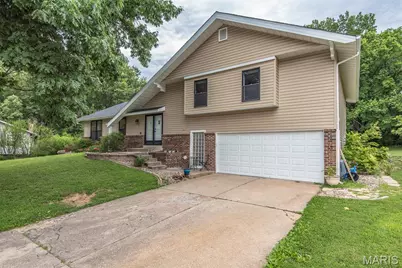 130 Satinwood Court, Saint Charles, MO 63304 - Photo 1