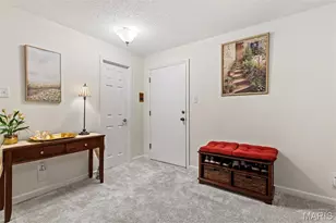 1511 Hampton Hall Dr, Chesterfield, MO 63017 - Photo 6