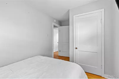 9621 Clyde Avenue, Saint Louis, MO 63125 - Photo 14