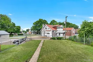 5810 S Kingshighway Blvd, Saint Louis, MO 63109 - Photo 12