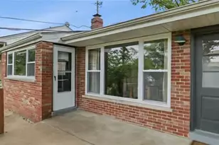 1015 Chartres Ave, University City, MO 63132 - Photo 32