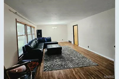 8 Friendship Court, Troy, MO 63379 - Photo 2