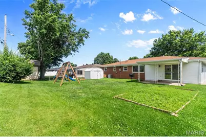 824 Rainbow Drive, Unincorporated, MO 63125 - Photo 32