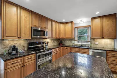 1714 Greening Lane, Kirkwood, MO 63122 - Photo 8