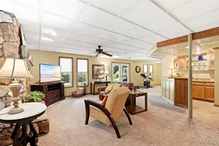 2561 Christopher Oaks Ct, Oakville, MO 63129 - Photo 40