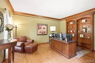 2561 Christopher Oaks Ct, Oakville, MO 63129 - Photo 8