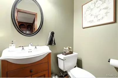 2561 Christopher Oaks Court, Oakville, MO 63129 - Photo 14