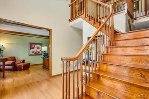 2561 Christopher Oaks Ct, Oakville, MO 63129 - Photo 6