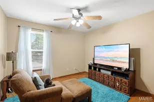 2561 Christopher Oaks Ct, Oakville, MO 63129 - Photo 36