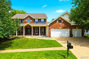 2561 Christopher Oaks Ct, Oakville, MO 63129 - Photo 2