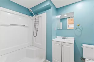32 W Meadow Ln, Ellisville, MO 63021 - Photo 20