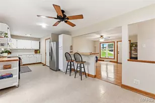 32 W Meadow Ln, Ellisville, MO 63021 - Photo 6