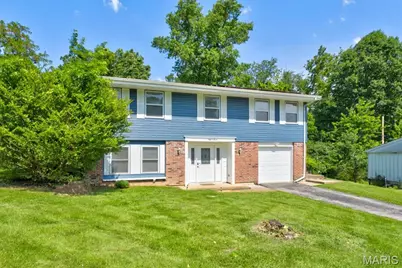 807 Gaillard Court, Ballwin, MO 63011 - Photo 2