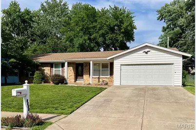 2828 Olde Gloucester Drive, Saint Charles, MO 63301 - Photo 2