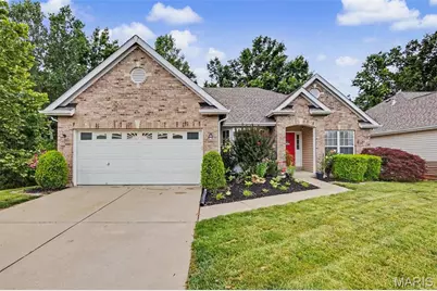 185 Roxbury Drive, O'Fallon, MO 63366 - Photo 1