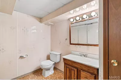 10629 Knollside Circle, Saint Louis, MO 63123 - Photo 34