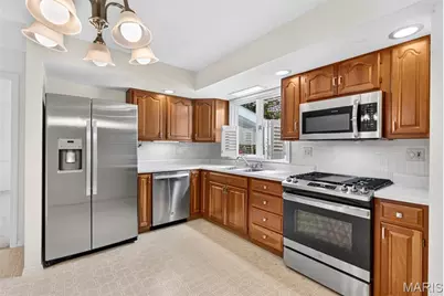 723 Woodward Drive, Saint Louis, MO 63125 - Photo 18
