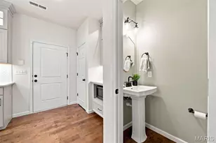 2020 Hereford St, Saint Louis, MO 63110 - Photo 12