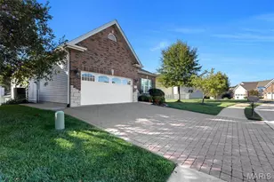 1717 Moss Rock Dr, Saint Charles, MO 63303 - Photo 46