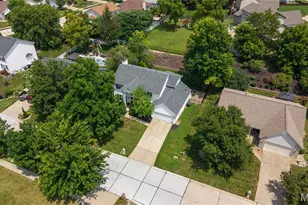 876 Emerald Pl Dr, Saint Charles, MO 63304 - Photo 6