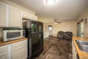 7529 Woodland Dr, Cedar Hill, MO 63016 - Photo 14