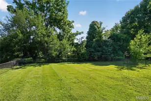 2371 Farflung Dr, Florissant, MO 63031 - Photo 4