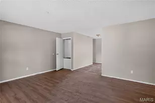 2371 Farflung Dr, Florissant, MO 63031 - Photo 22