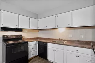 11926 Rio Grande Dr, Saint Louis, MO 63138 - Photo 12