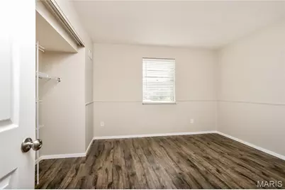 272 Village Meadow Drive, Ballwin, MO 63021 - Photo 12