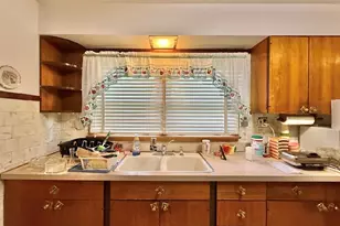 7127 Becker Rd, Oakville, MO 63129 - Photo 18