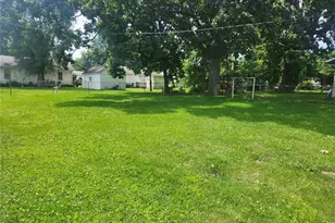 106 S Pearl St, Bowling Green, MO 63334 - Photo 16