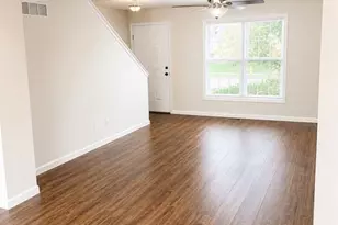 551 Donna Marie Dr, Wentzville, MO 63385 - Photo 2