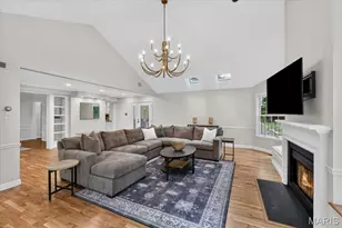 28 Berkshire Dr, Saint Louis, MO 63117 - Photo 12