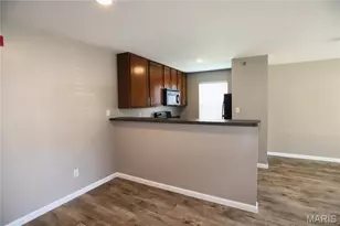 15103 Spring Creek Ln, O'Fallon, MO 63368 - Photo 8