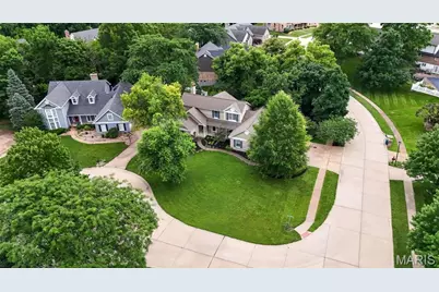 1350 Conway Oaks Drive, Chesterfield, MO 63017 - Photo 4