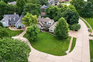 1350 Conway Oaks Dr, Chesterfield, MO 63017 - Photo 4