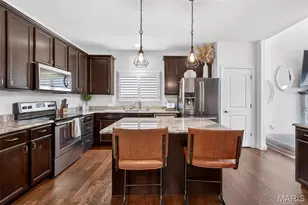 968 Ridgepointe Pl Cir, Lake Saint Louis, MO 63367 - Photo 8