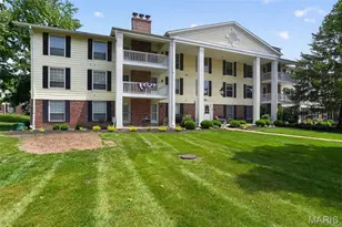 1525 Hampton Hall Dr, Chesterfield, MO 63017 - Photo 1