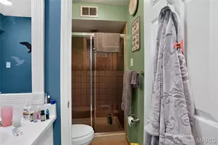 1525 Hampton Hall Dr, Chesterfield, MO 63017 - Photo 20