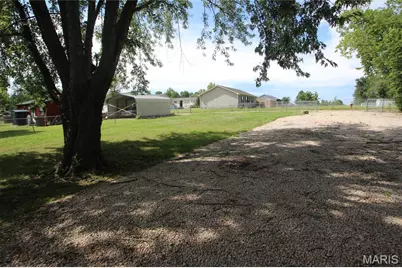 1405 E Chestnut Street, Desloge, MO 63601 - Photo 4