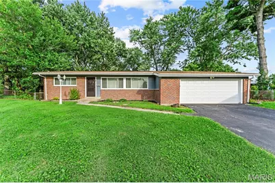 5 Filly Court, Florissant, MO 63033 - Photo 1