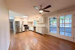 2605 Brookridge Ln, Saint Charles, MO 63301 - Photo 2