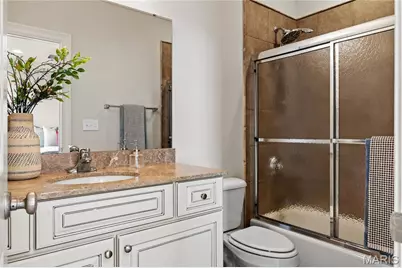 1222 Devonworth Drive, Town and Country, MO 63017 - Photo 70