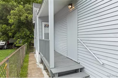 811 Regina Avenue, Saint Louis, MO 63125 - Photo 2