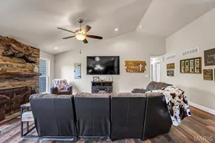 31 Pine Lake Dr, Troy, MO 63379 - Photo 14