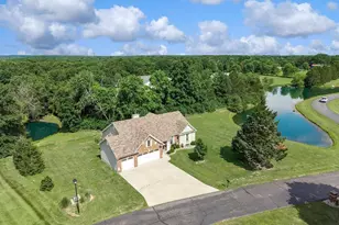 31 Pine Lake Dr, Troy, MO 63379 - Photo 2