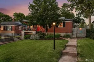 1524 N Berry Rd, Rock Hill, MO 63119 - Photo 2