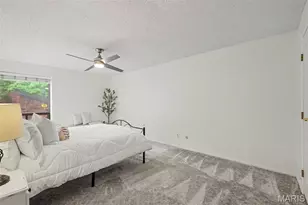 508 Coeur de Royale Dr, Creve Coeur, MO 63141 - Photo 12