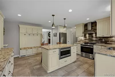12405 Montsouris Drive, Creve Coeur, MO 63141 - Photo 14