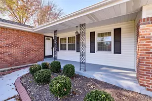 415 Trail Grove Ct, Ballwin, MO 63011 - Photo 2